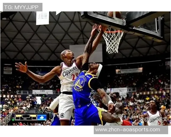 火箭队与快船队激战正酣直播全程回顾与精彩瞬间分析